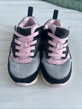 Nike Kids Black, Pink & Gray Lace-Up Sneakers